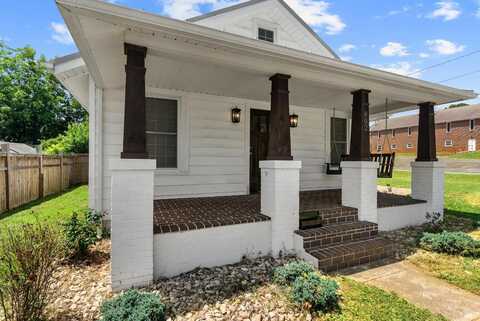 802 Amherst Avenue, Altavista, VA 24517