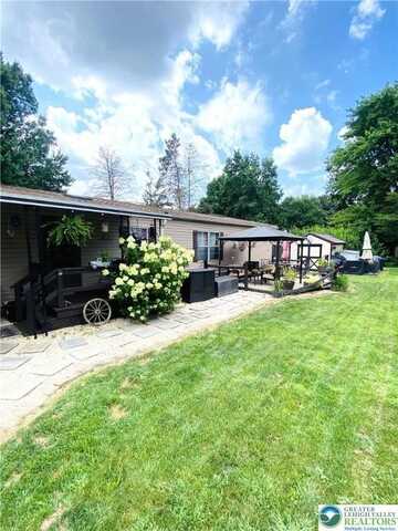 1016 Redwood Drive, Macungie, PA 18031