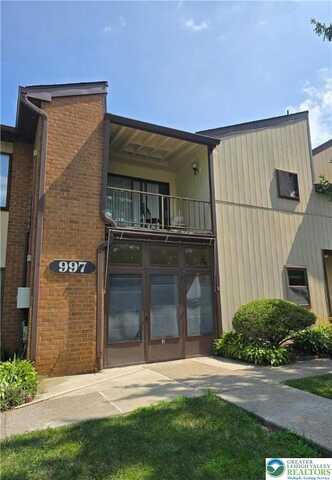 997 J Village Round, Macungie, PA 18106