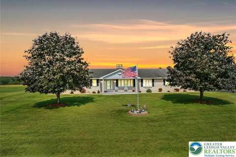 587 Spring House Road, Mahoning Twp, PA 18235