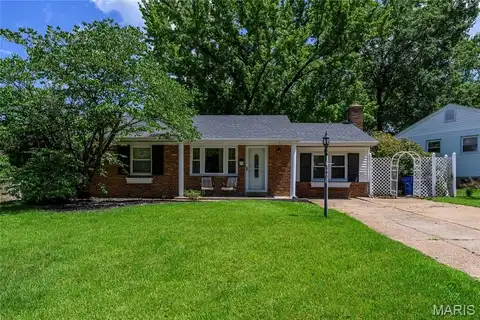 9903 Kenyon Court, Saint Louis, MO 63119