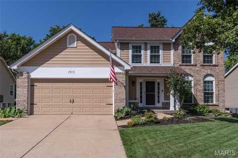 1915 Fox Pointe Drive, Arnold, MO 63010