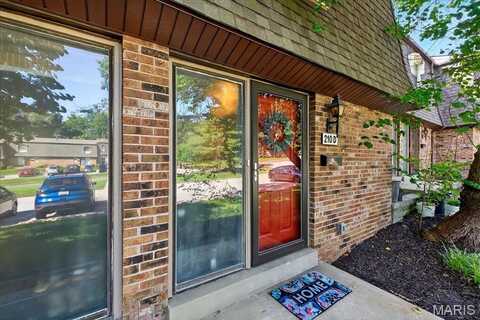210 Braeshire Drive, Ballwin, MO 63021