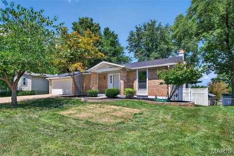 34 N Harris Drive, Saint Peters, MO 63376
