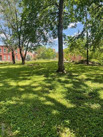 2923 Texas Avenue, Saint Louis, MO 63118