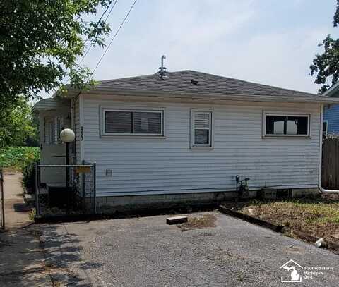 2627 Morin Grove, Erie, MI 48133