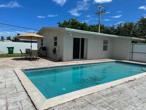 5771 SW 38th Ct, Davie, FL 33314
