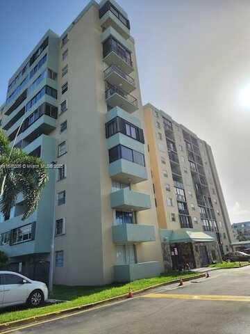 5055 NW 7th St, Miami, FL 33126