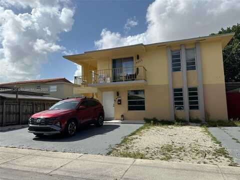 4351 NW 5th St, Miami, FL 33126
