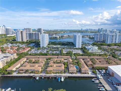 2861 NE 185th St, Aventura, FL 33180