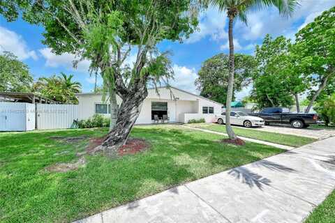 9740 Cutler Ridge Dr, Cutler Bay, FL 33157