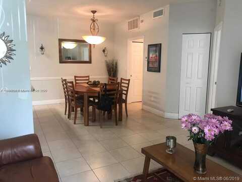 18304 NW 68th Ave, Hialeah, FL 33015