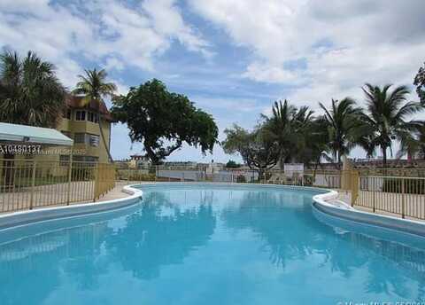 1530 NE 191st St, Miami, FL 33179