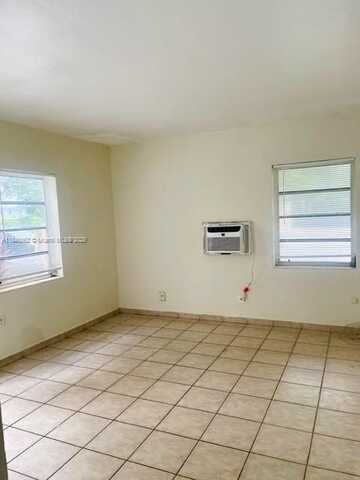 910 S Douglas Rd, Coral Gables, FL 33134