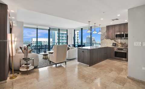 88 SW 7th St, Miami, FL 33130