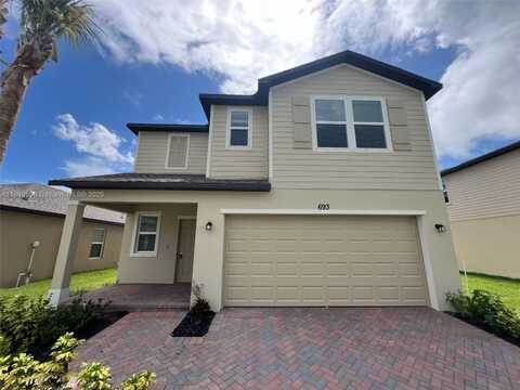 693 Carlyle Way, Fort Pierce, FL 34947