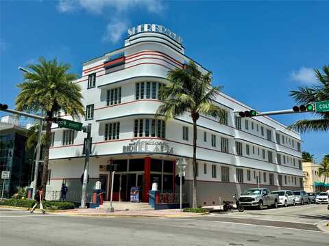 901 Collins Ave, Miami Beach, FL 33139