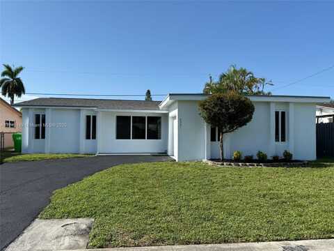 8981 NW 24th St, Sunrise, FL 33322