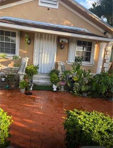1176 NW 38th St, Miami, FL 33127