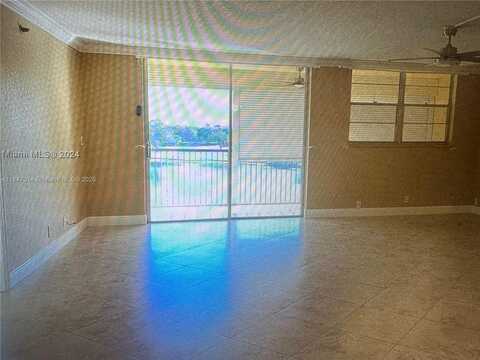 3100 W Rolling Hills Cir, Davie, FL 33328