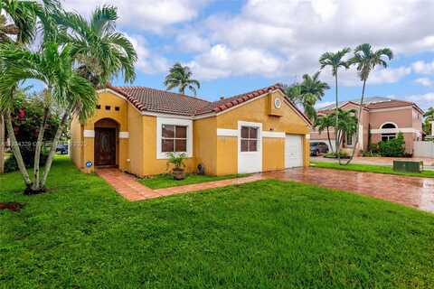 692 NW 125th Ct, Miami, FL 33182