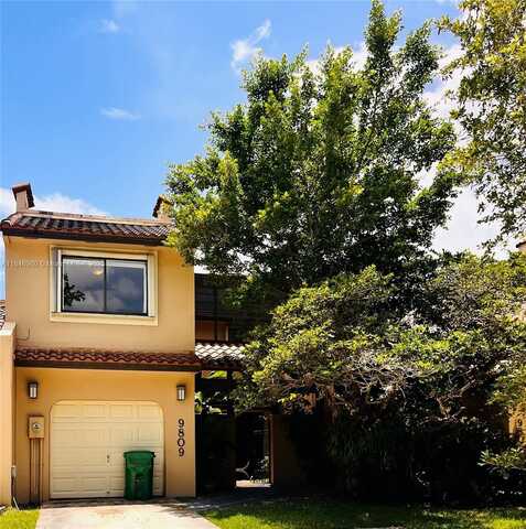 9809 Costa Del Sol Blvd, Doral, FL 33178