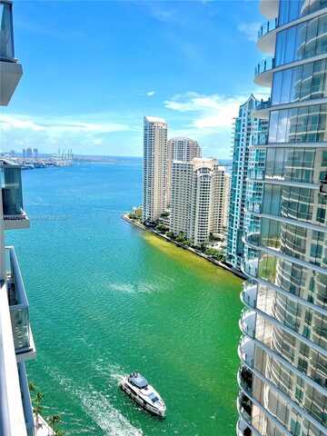 300 S Biscayne Blvd, Miami, FL 33131