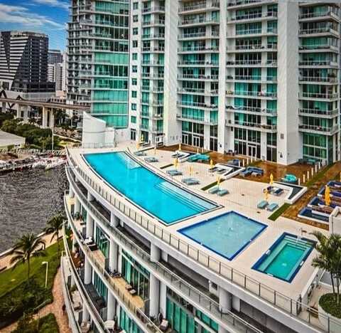92 SW 3rd St, Miami, FL 33130