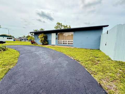 2240 N 57th Way, Hollywood, FL 33021