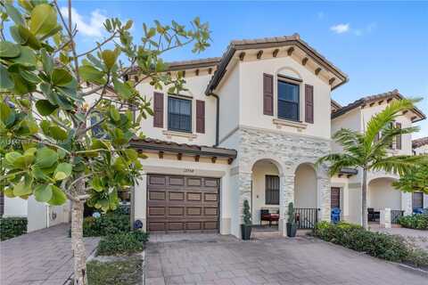 12754 SW 230th St, Miami, FL 33170