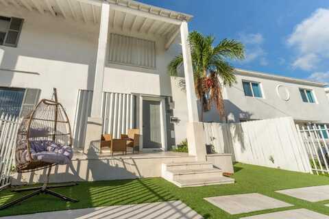 711 85th St, Miami Beach, FL 33141
