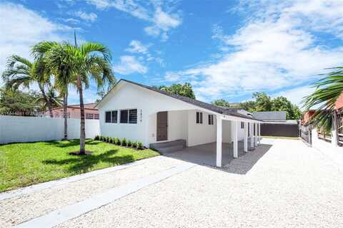 2479 NW 26th St, Miami, FL 33142