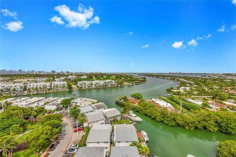 7441 Wayne Ave, Miami Beach, FL 33141