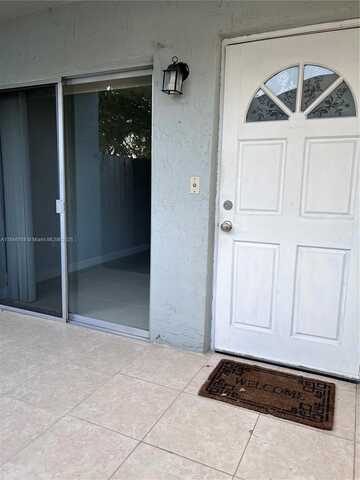 15400 SW 81st Cir Ln, Miami, FL 33193