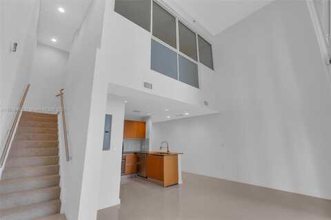 1050 Brickell Ave, Miami, FL 33131