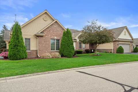 207 Eagles Cove Cir, North Prairie, WI 53153
