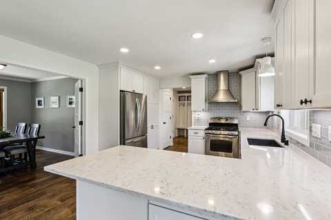 8848 Oriole Ln, Wind Lake, WI 53185