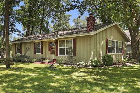 W5529 Cool Hill Dr, Elkhorn, WI 53121
