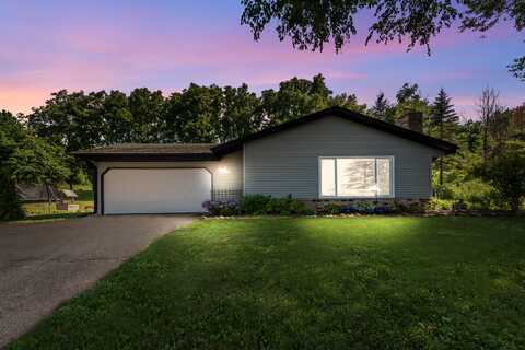 861 Bridge Rd, Cedarburg, WI 53012