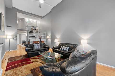 270 E Highland Ave, Milwaukee, WI 53202