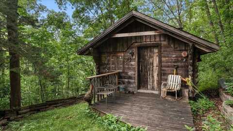 W2830 Russlan Coulee Rd, La Crosse, WI 54601