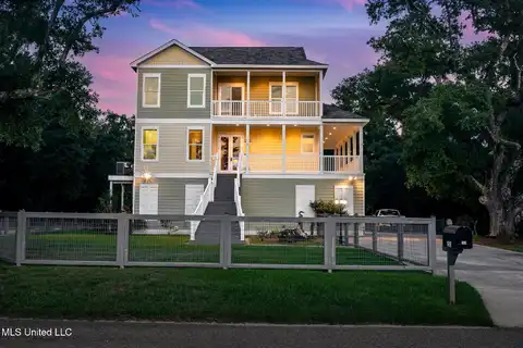 253 S Lang Avenue, Long Beach, MS 39560