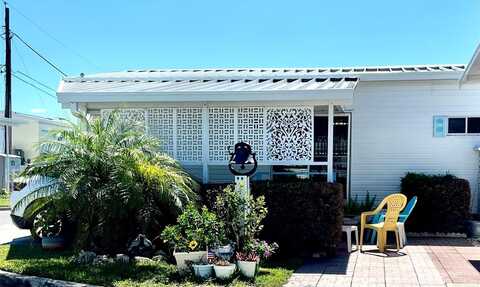 132 S PARK DRIVE, VENICE, FL 34285