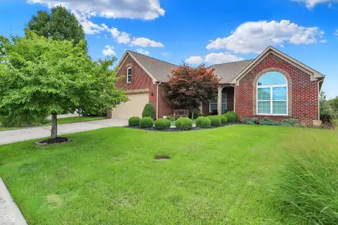 4188 Raintree Boulevard, Greenwood, IN 46143