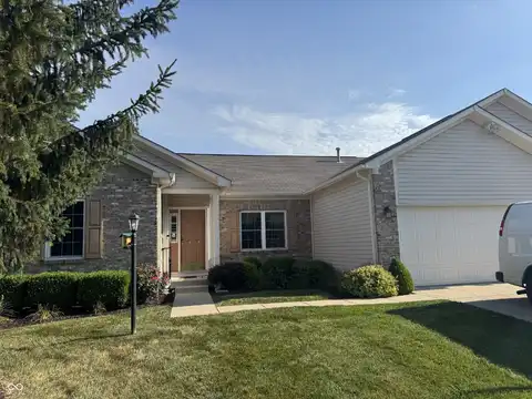 5846 W River Chase Lane, McCordsville, IN 46055