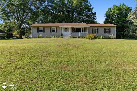 190 Maverick, Lapeer, MI 48446
