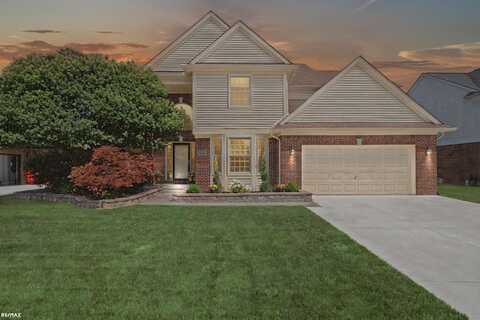 39148 Canterbury, Harrison, MI 48045