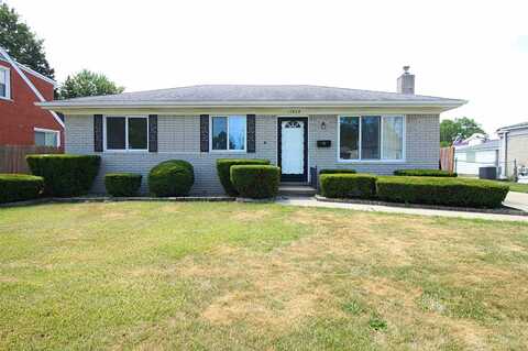 11824 Lutz, Warren, MI 48093