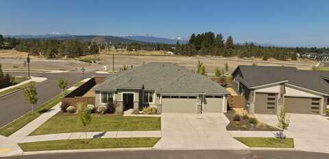 3811 NE Oakside, Bend, OR 97701