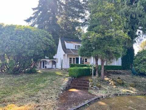 39391 SE Lusted Road, Sandy, OR 97055